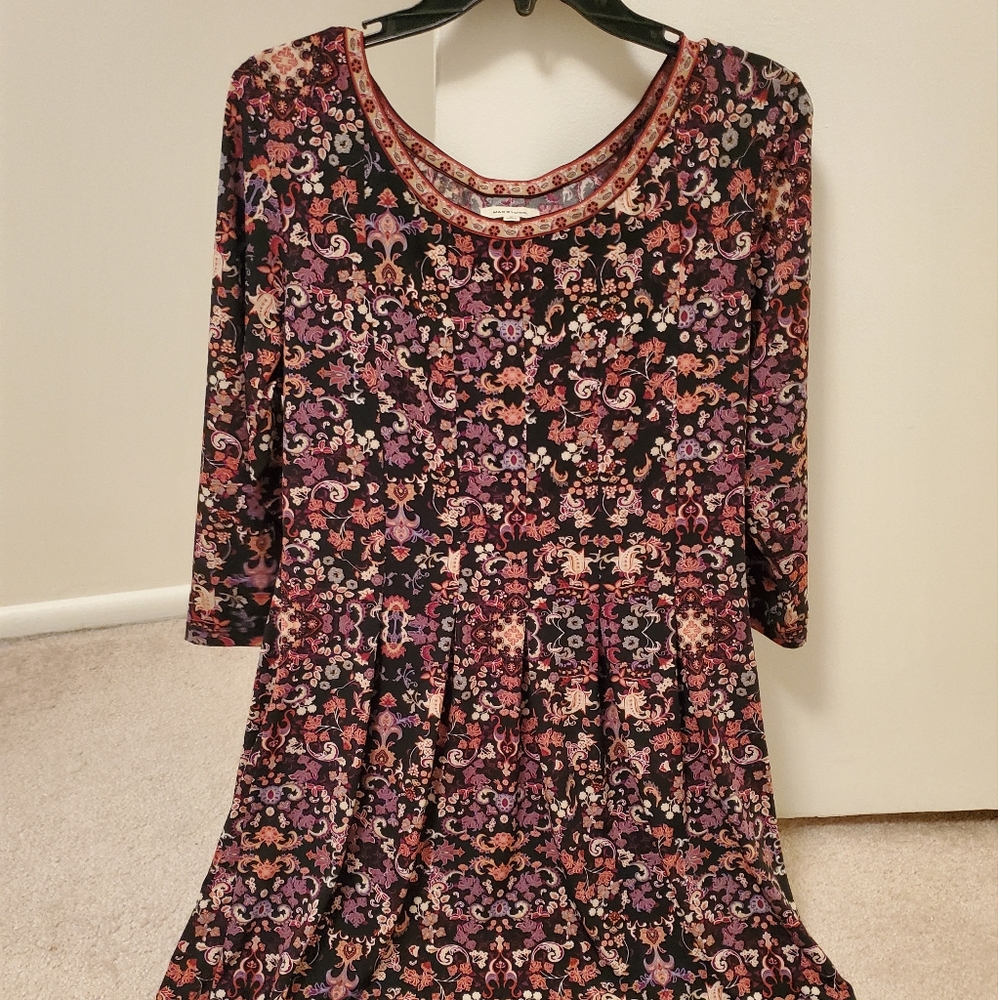 Quarter sleeve dress